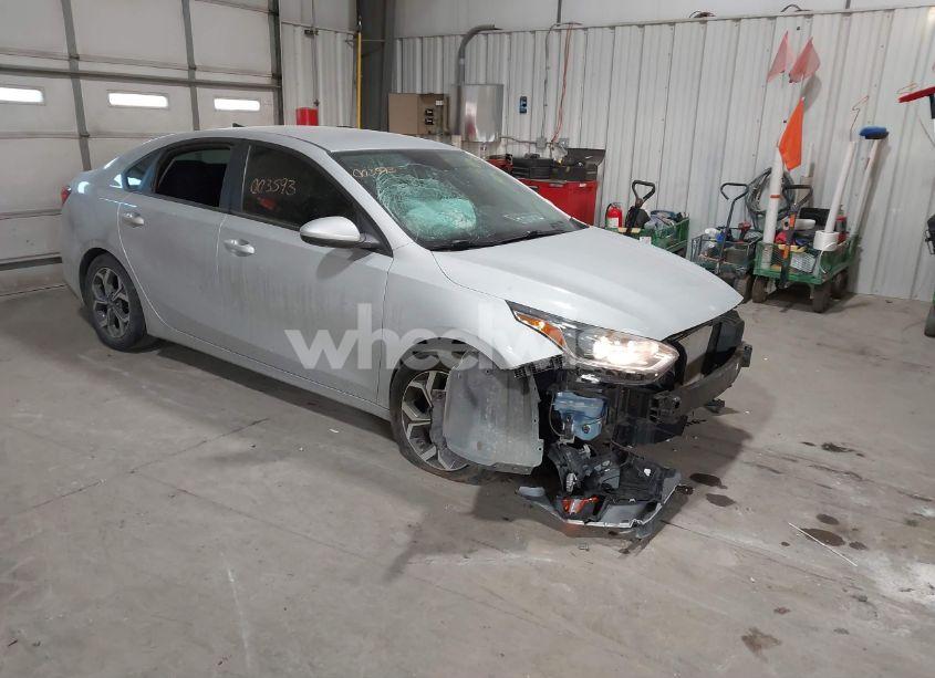 2019 Kia Forte LXS (VIN 3KPF24ADXKE109783) main photo