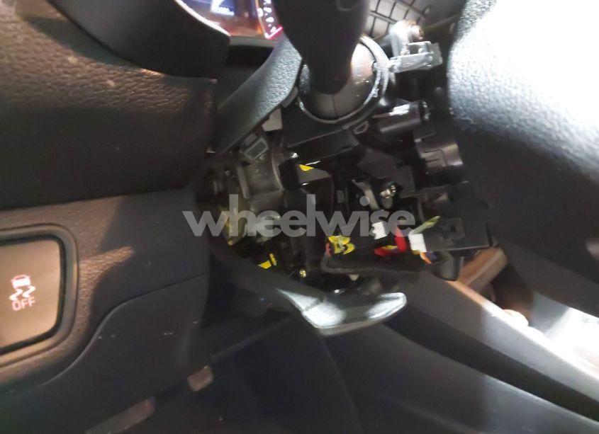 Photo 20 of 2019 Kia Forte LXS (VIN 3KPF24ADXKE109783)