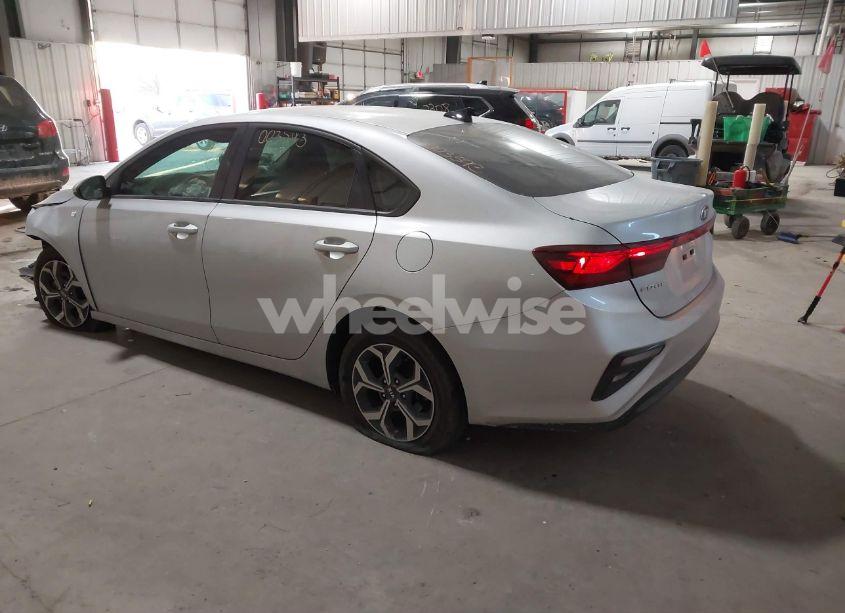 Photo 3 of 2019 Kia Forte LXS (VIN 3KPF24ADXKE109783)