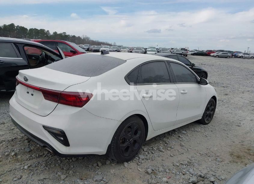 Photo 4 of 2019 Kia Forte LXS (VIN 3KPF24ADXKE127538)