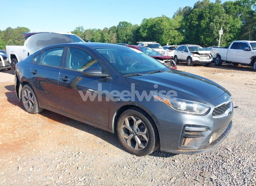 2019 Kia Forte LXS (VIN 3KPF24ADXKE139561) main photo