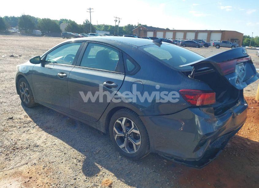Photo 3 of 2019 Kia Forte LXS (VIN 3KPF24ADXKE139561)