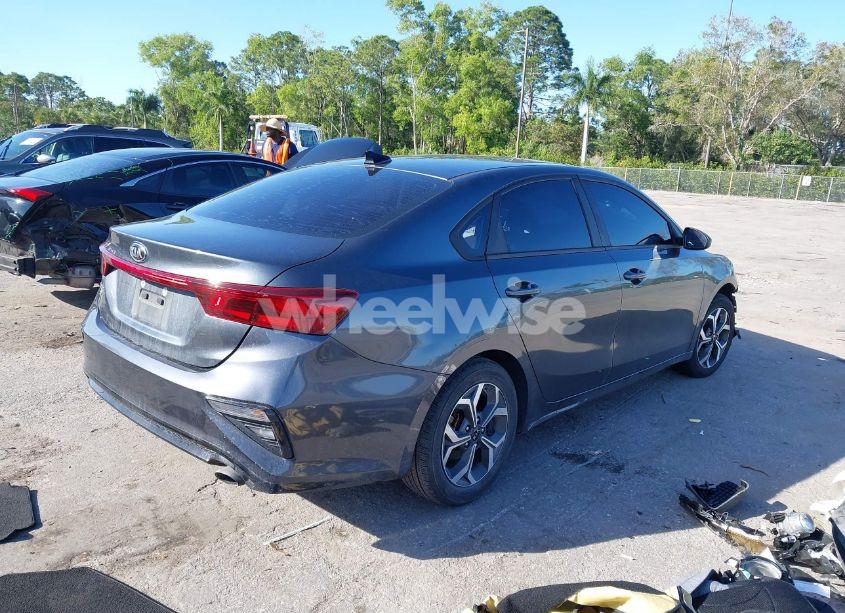 Photo 4 of 2020 Kia Forte LXS (VIN 3KPF24ADXLE192049)