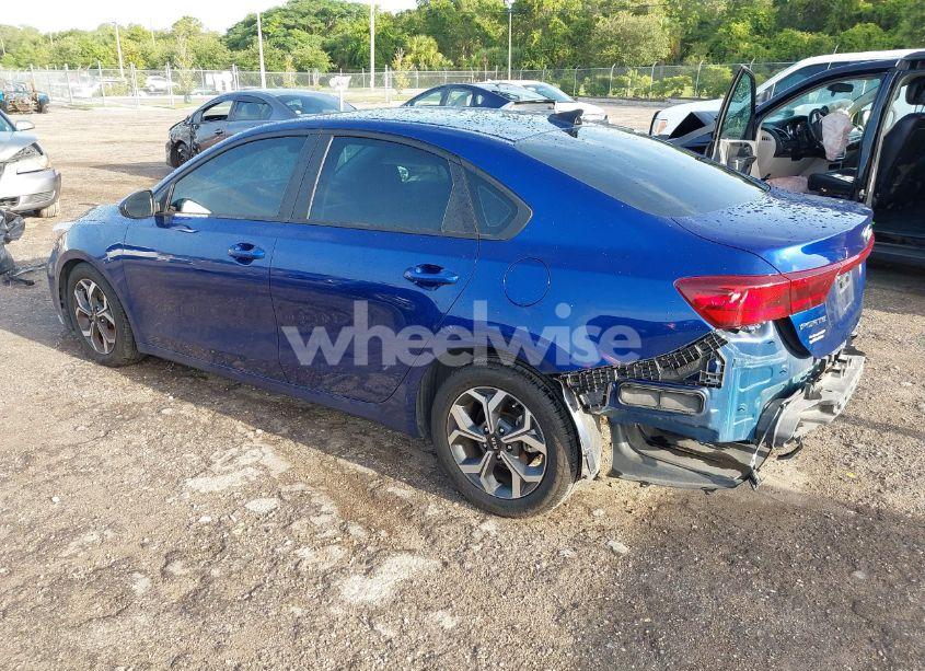Photo 3 of 2020 Kia Forte LXS (VIN 3KPF24ADXLE212901)