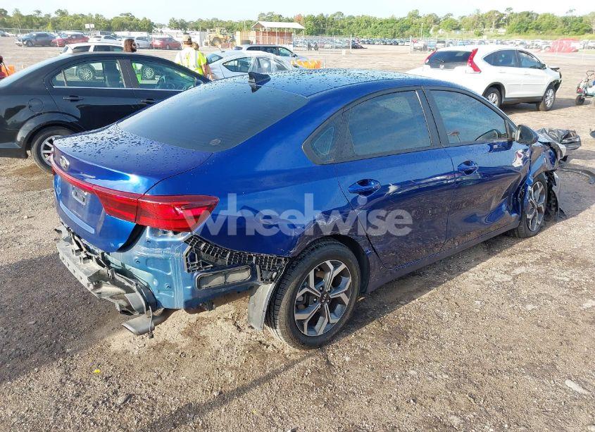 Photo 4 of 2020 Kia Forte LXS (VIN 3KPF24ADXLE212901)