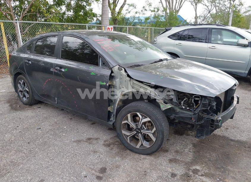 2020 Kia Forte LXS (VIN 3KPF24ADXLE212929) main photo