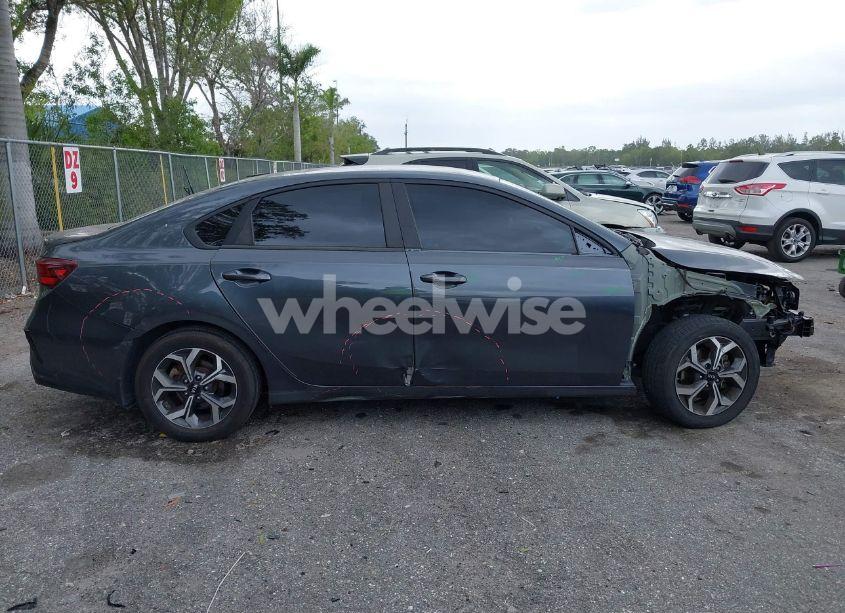 Photo 14 of 2020 Kia Forte LXS (VIN 3KPF24ADXLE212929)
