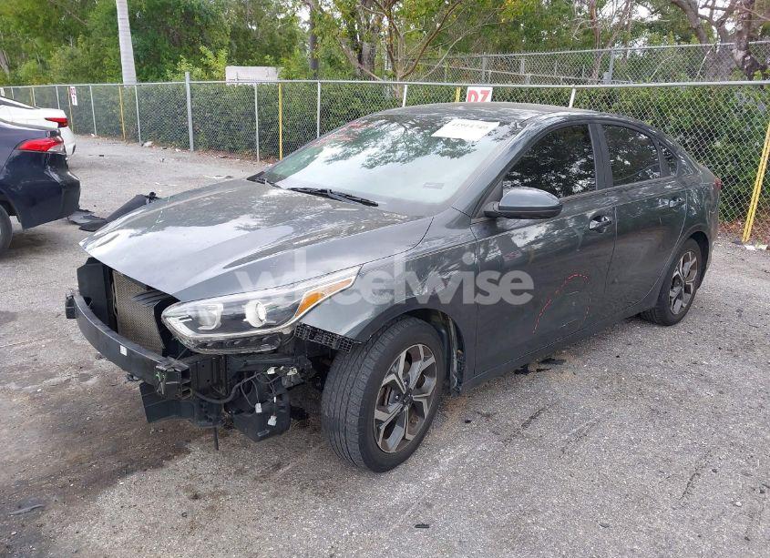 Photo 2 of 2020 Kia Forte LXS (VIN 3KPF24ADXLE212929)