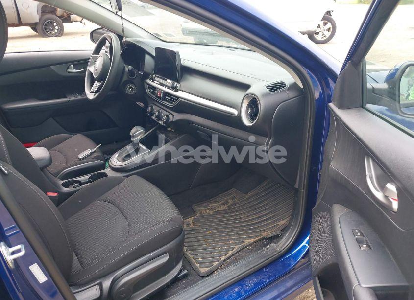 Photo 5 of 2020 Kia Forte LXS (VIN 3KPF24ADXLE262293)