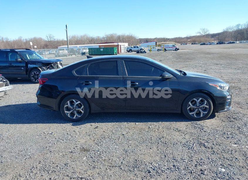 Photo 13 of 2021 Kia Forte LXS (VIN 3KPF24ADXME332599)