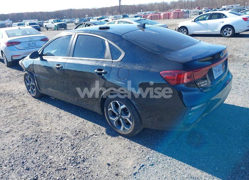 Photo 3 of 2021 Kia Forte LXS (VIN 3KPF24ADXME332599)