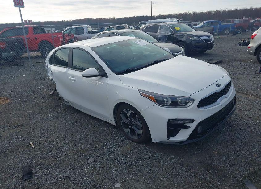 2021 Kia Forte LXS (VIN 3KPF24ADXME334093) main photo