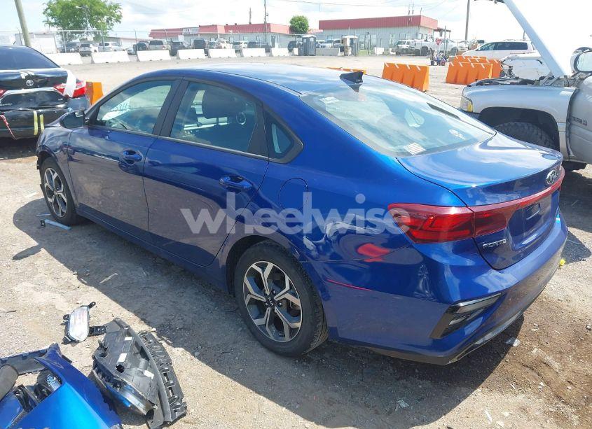 Photo 3 of 2021 Kia Forte LXS (VIN 3KPF24ADXME344784)