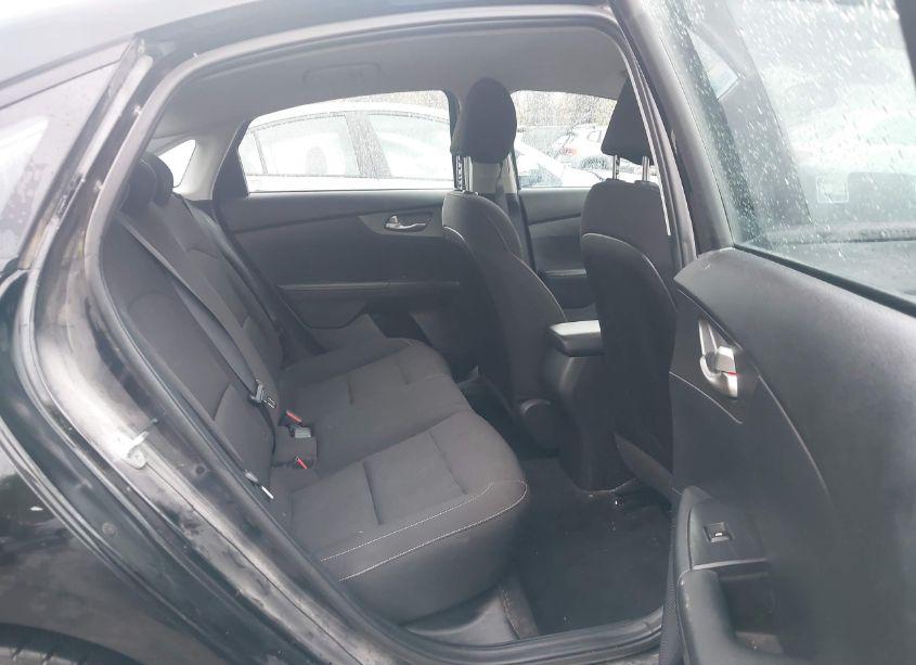 Photo 8 of 2021 Kia Forte FE (VIN 3KPF24ADXME344901)