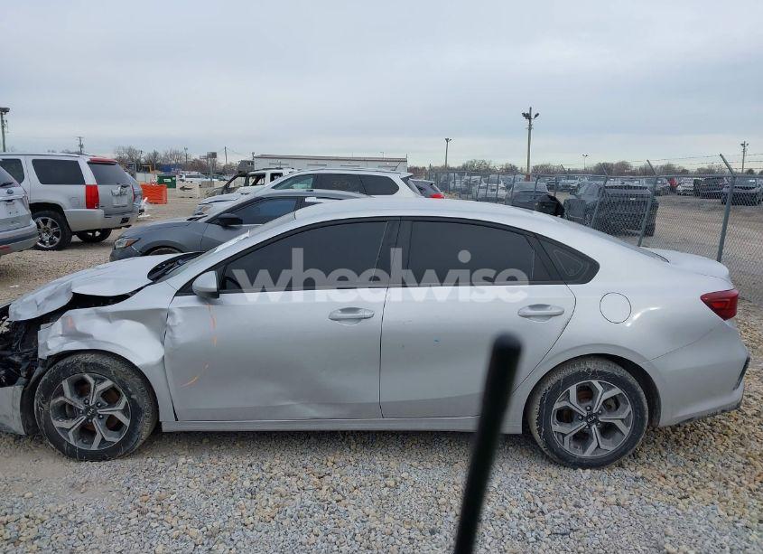 Photo 14 of 2021 Kia Forte LXS (VIN 3KPF24ADXME362816)