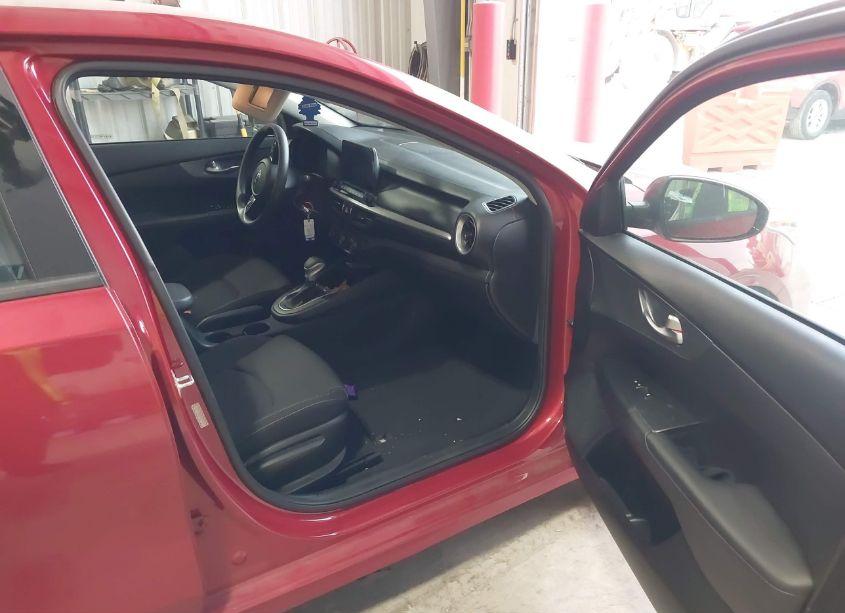 Photo 5 of 2021 Kia Forte LXS (VIN 3KPF24ADXME363724)