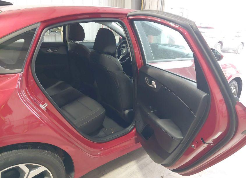 Photo 8 of 2021 Kia Forte LXS (VIN 3KPF24ADXME363724)