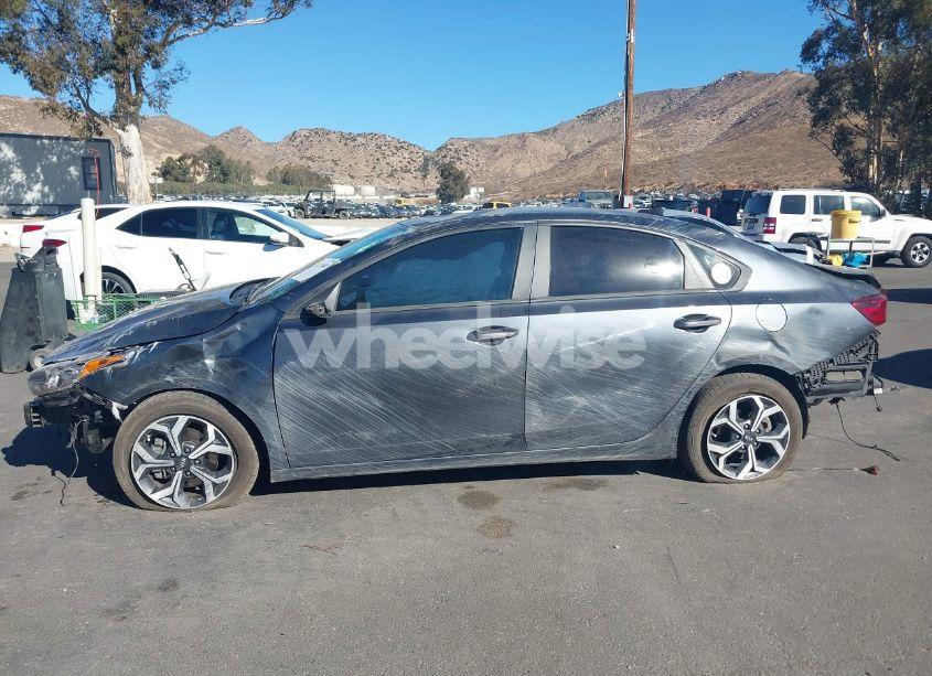 Photo 13 of 2021 Kia Forte LXS (VIN 3KPF24ADXME369085)