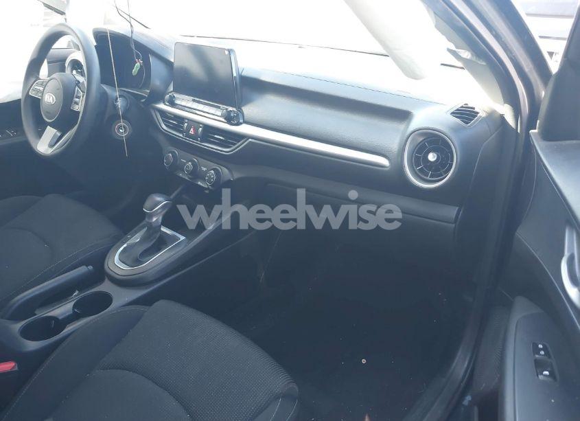 Photo 5 of 2021 Kia Forte LXS (VIN 3KPF24ADXME369085)