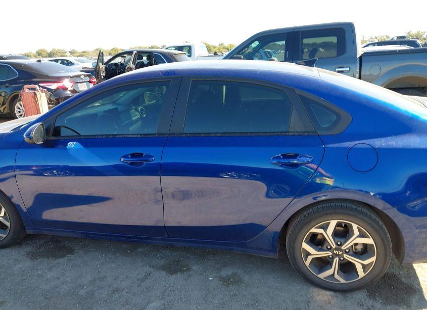 Photo 14 of 2021 Kia Forte LXS (VIN 3KPF24ADXME371144)