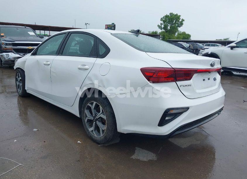 Photo 3 of 2021 Kia Forte LXS (VIN 3KPF24ADXME377638)