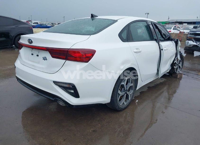 Photo 4 of 2021 Kia Forte LXS (VIN 3KPF24ADXME377638)