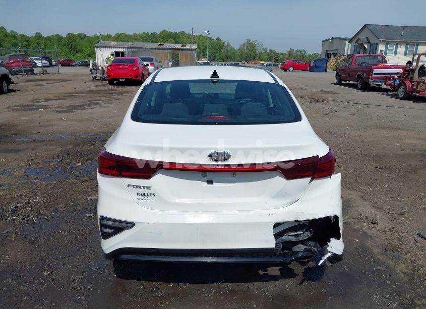 Photo 16 of 2021 Kia Forte LXS (VIN 3KPF24ADXME385870)