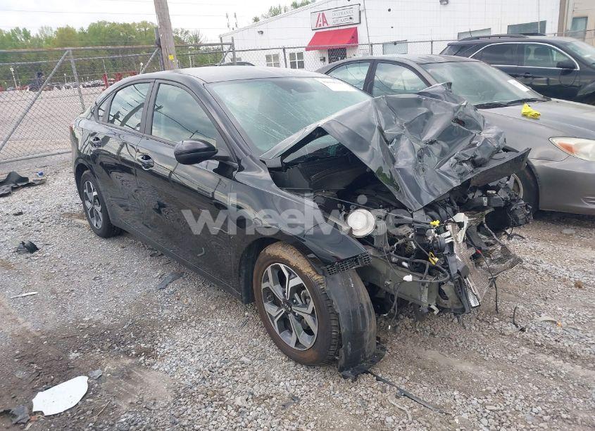 2021 Kia Forte LXS (VIN 3KPF24ADXME410282) main photo