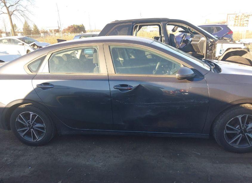 Photo 13 of 2022 Kia Forte LXS (VIN 3KPF24ADXNE423762)