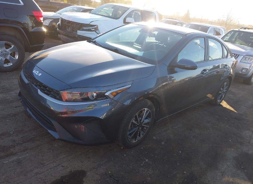 Photo 2 of 2022 Kia Forte LXS (VIN 3KPF24ADXNE423762)