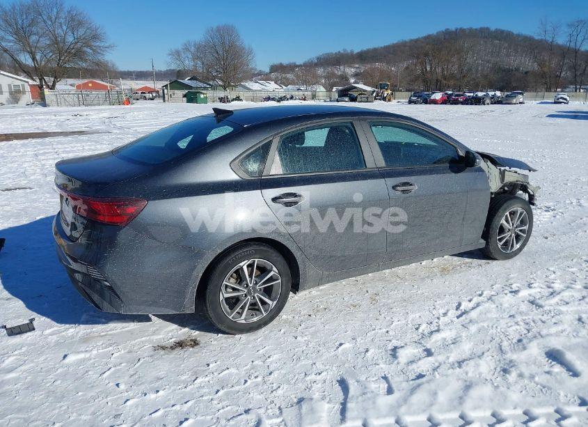 Photo 4 of 2022 Kia Forte LXS (VIN 3KPF24ADXNE433451)