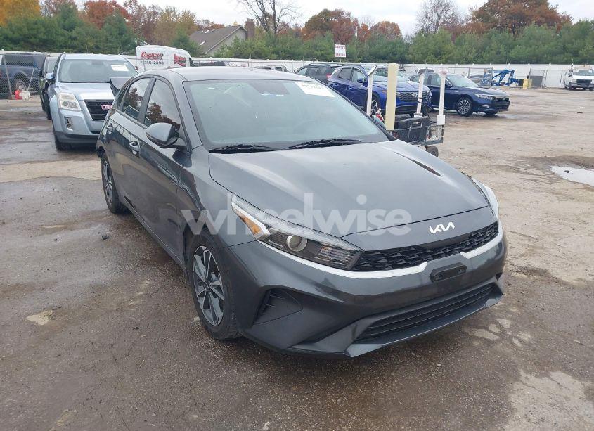 2022 Kia Forte LXS (VIN 3KPF24ADXNE445812) main photo