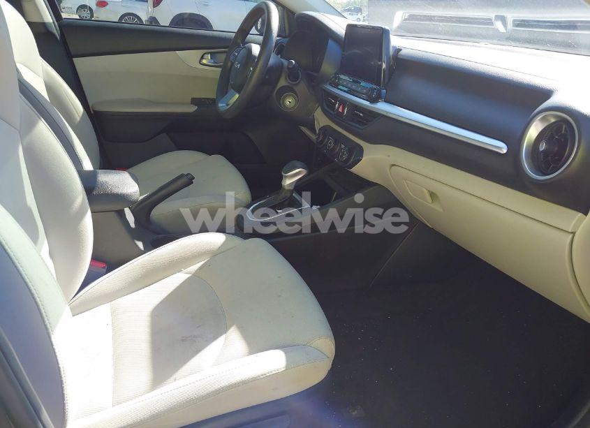 Photo 5 of 2022 Kia Forte FE/LXS (VIN 3KPF24ADXNE457779)