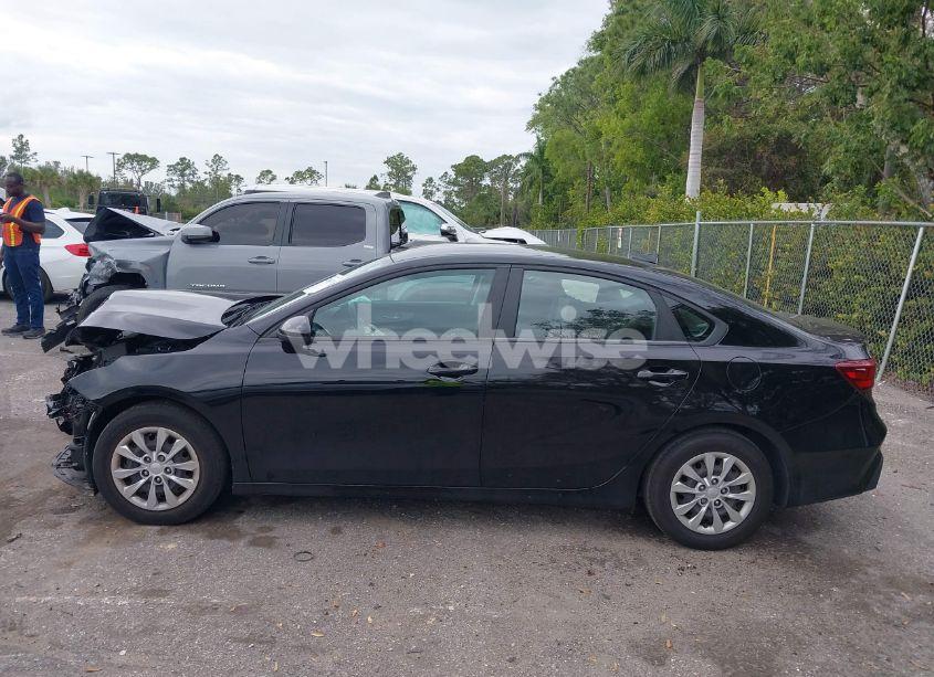 Photo 14 of 2022 Kia Forte FE (VIN 3KPF24ADXNE481354)