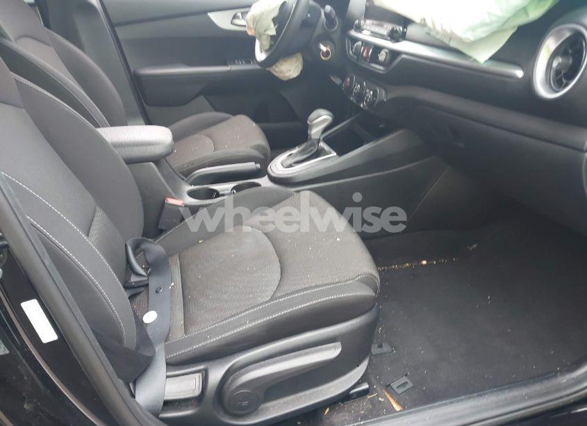 Photo 5 of 2022 Kia Forte FE (VIN 3KPF24ADXNE481354)