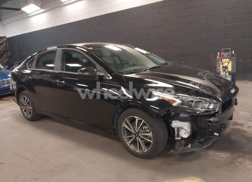 2023 Kia Forte LXS (VIN 3KPF24ADXPE553768) main photo