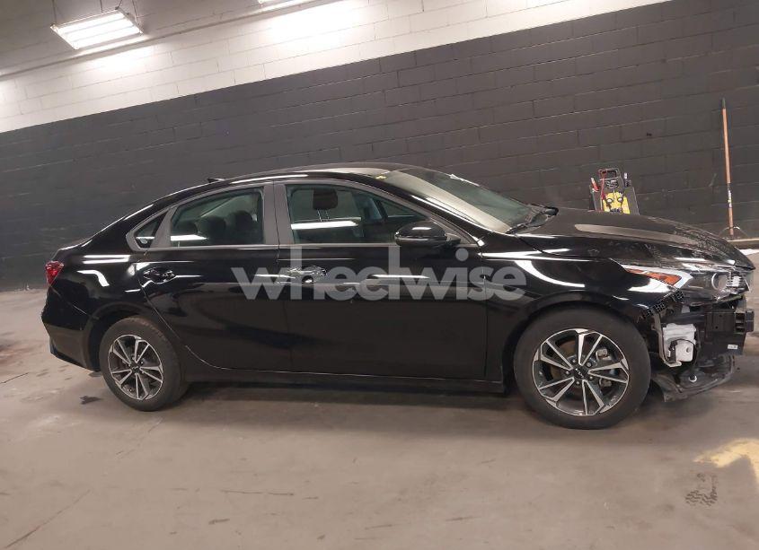 Photo 13 of 2023 Kia Forte LXS (VIN 3KPF24ADXPE553768)