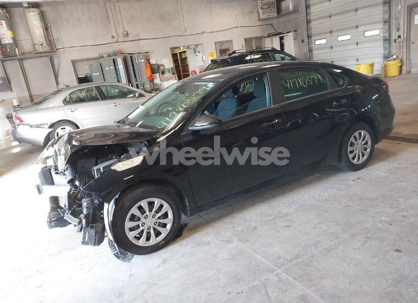 Photo 2 of 2023 Kia Forte LX (VIN 3KPF24ADXPE632437)