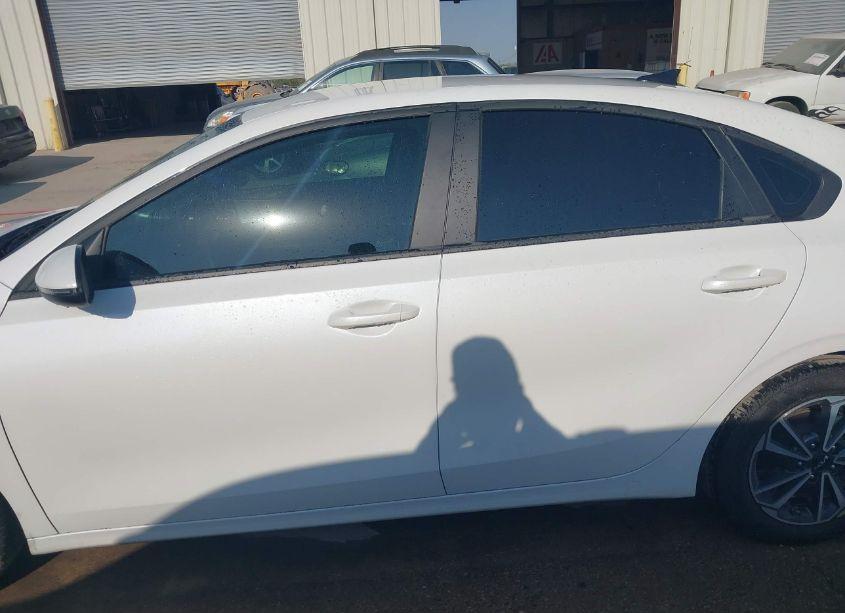 Photo 14 of 2023 Kia Forte LXS (VIN 3KPF24ADXPE637119)