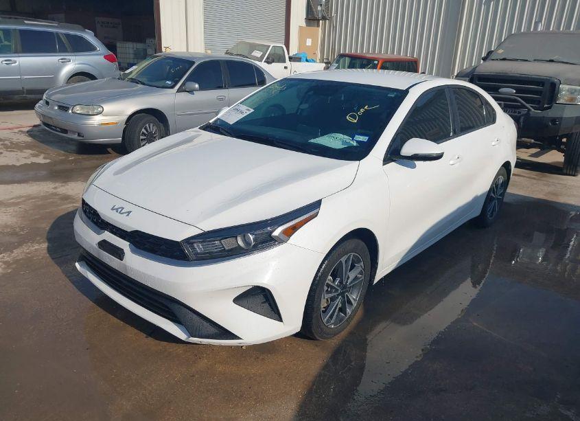 Photo 2 of 2023 Kia Forte LXS (VIN 3KPF24ADXPE637119)