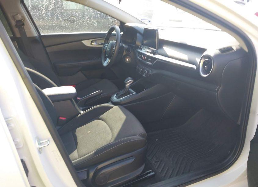 Photo 5 of 2023 Kia Forte LXS (VIN 3KPF24ADXPE637119)