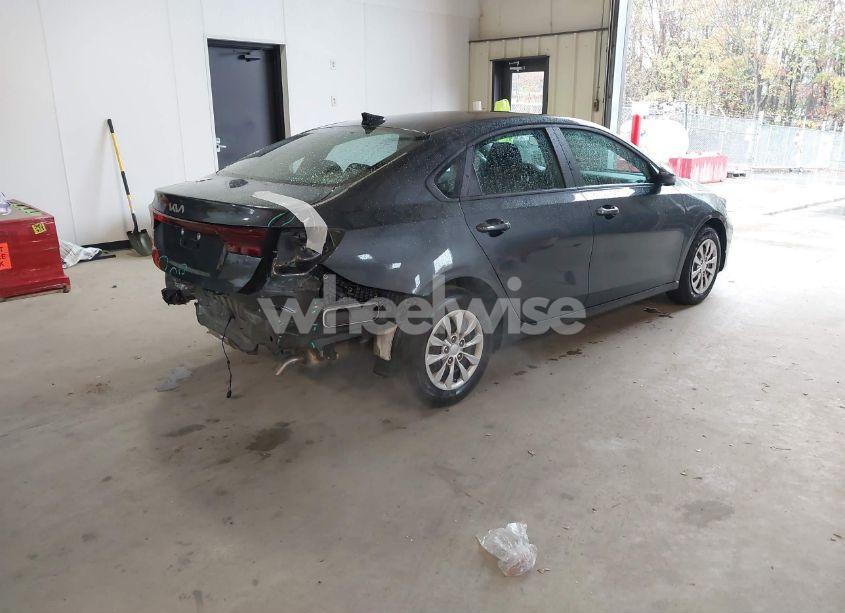 Photo 4 of 2024 Kia Forte LX (VIN 3KPF24ADXRE695590)