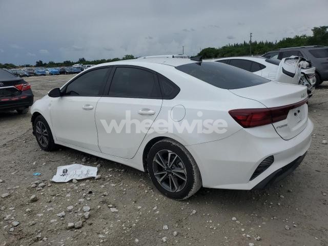 Photo 5 of 2024 KIA FORTE LX (VIN 3KPF24ADXRE696335)