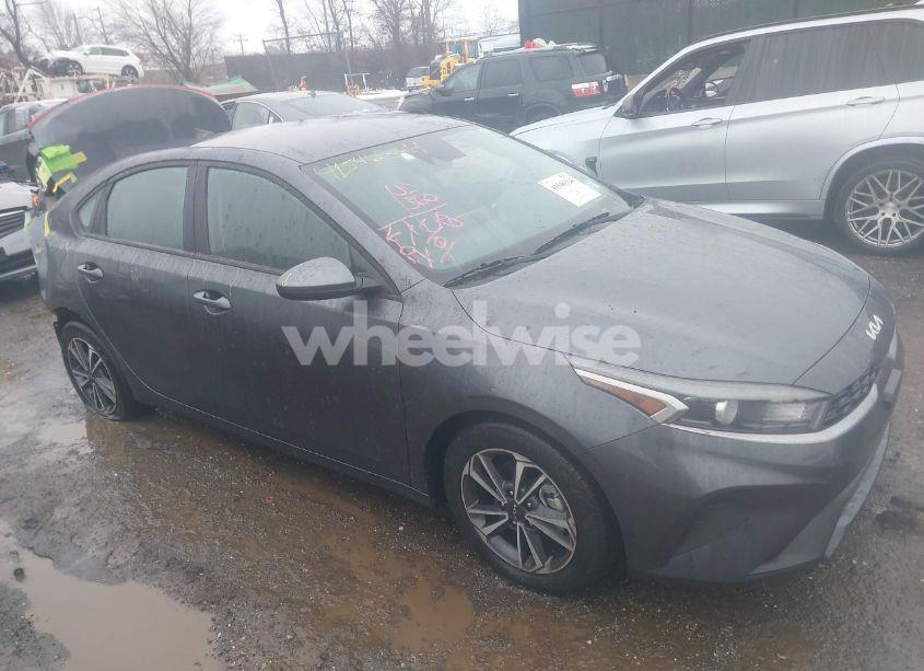 Photo 13 of 2024 Kia Forte LXS (VIN 3KPF24ADXRE700156)