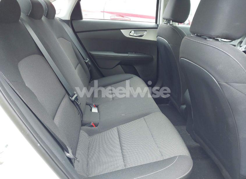 Photo 8 of 2024 Kia Forte LX (VIN 3KPF24ADXRE702151)