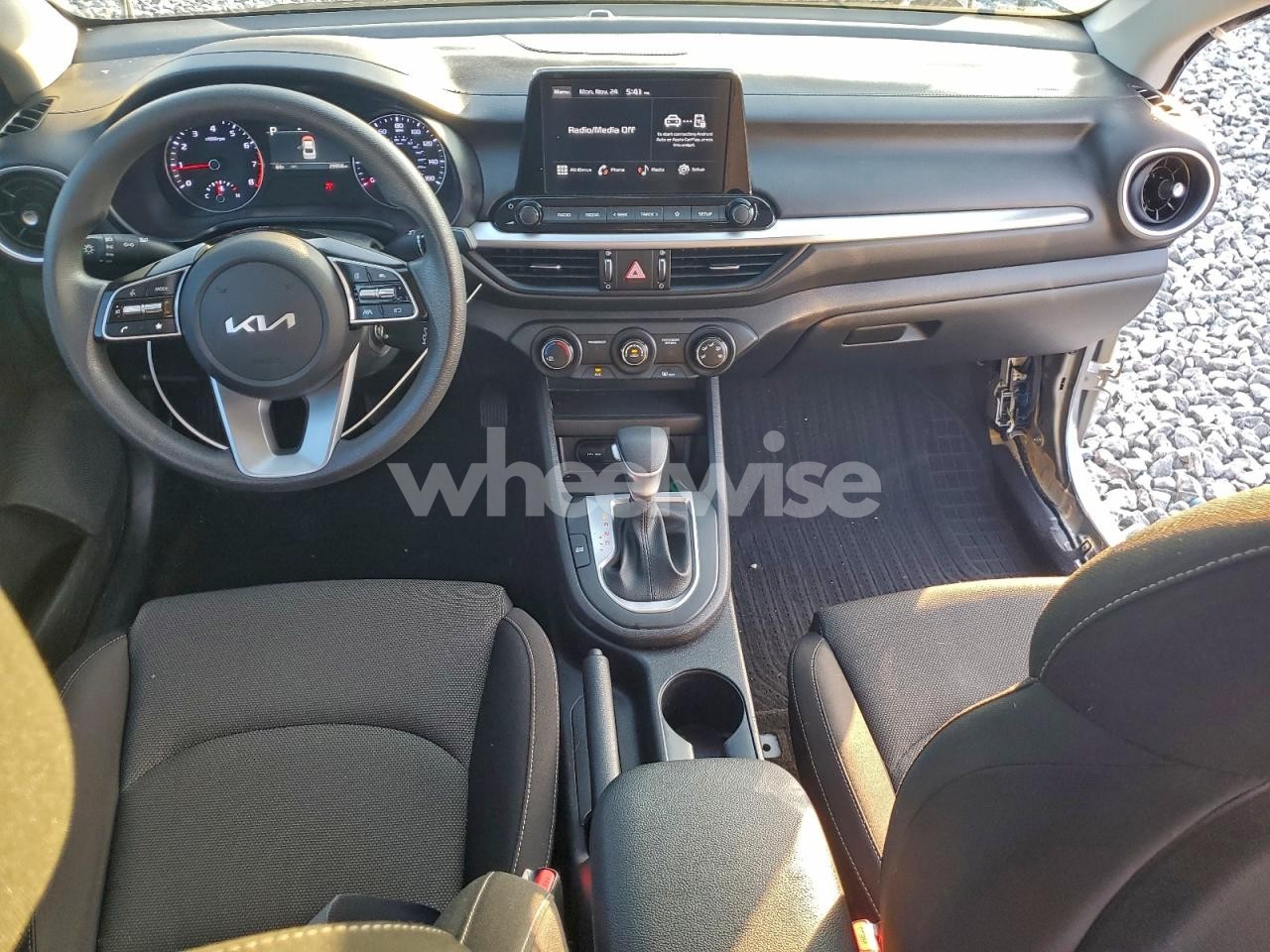 Photo 8 of 2024 KIA FORTE LX (VIN 3KPF24ADXRE704000)