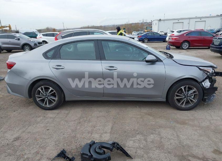 Photo 13 of 2024 Kia Forte LXS (VIN 3KPF24ADXRE709343)