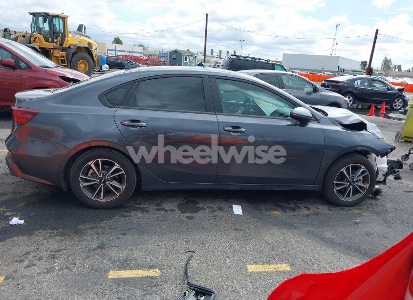 Photo 13 of 2024 Kia Forte LXS (VIN 3KPF24ADXRE712291)