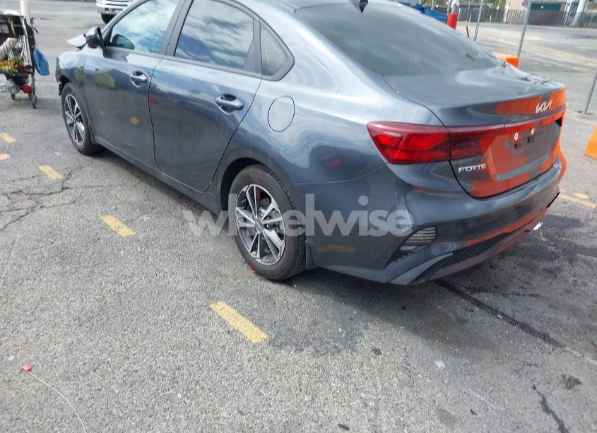 Photo 3 of 2024 Kia Forte LXS (VIN 3KPF24ADXRE712291)