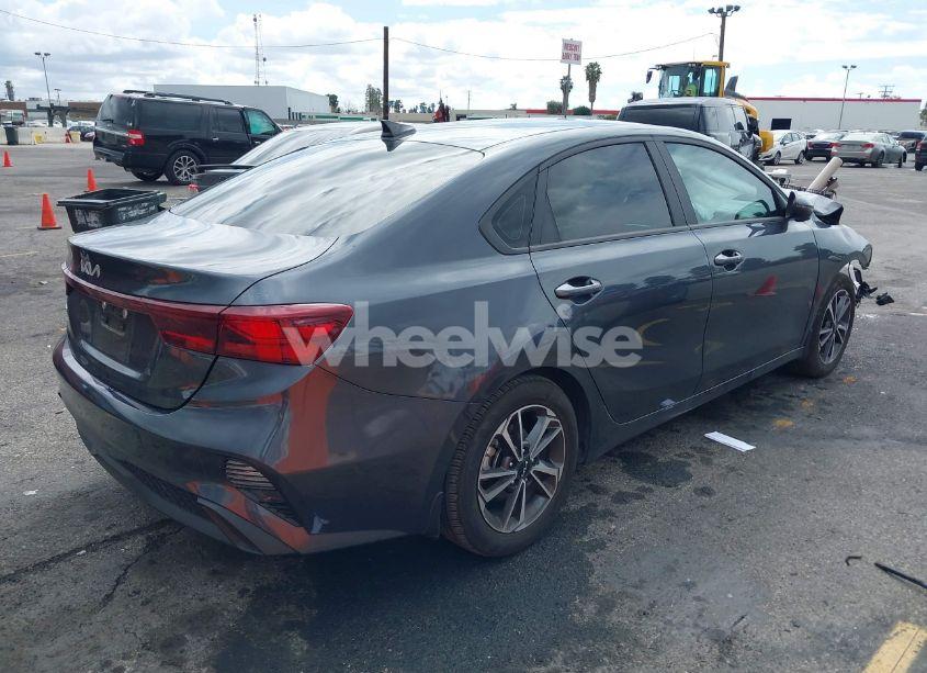 Photo 4 of 2024 Kia Forte LXS (VIN 3KPF24ADXRE712291)